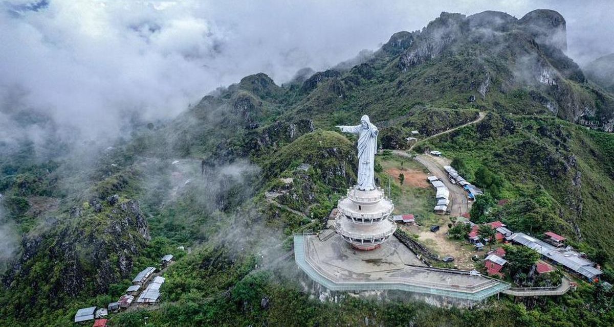 Pesona Patung Yesus Buntu Burake, Landmark Rohani Di Toraja