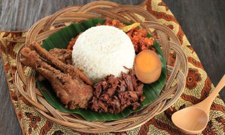 Nggak Cuma Gudeg! Ini Hidangan Jateng Yang Bikin Ketagihan
